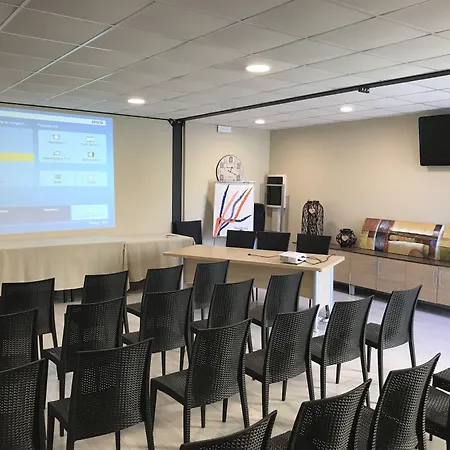 מלון Hotel Milazzo מילאצו