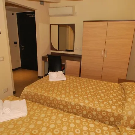 Hotell Hotel Milazzo 4*