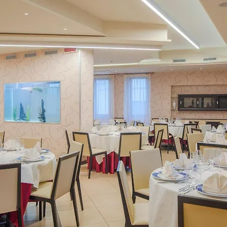 Hotell Hotel Milazzo 4*