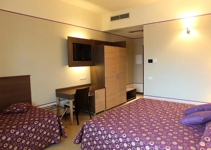 מלון Hotel Milazzo