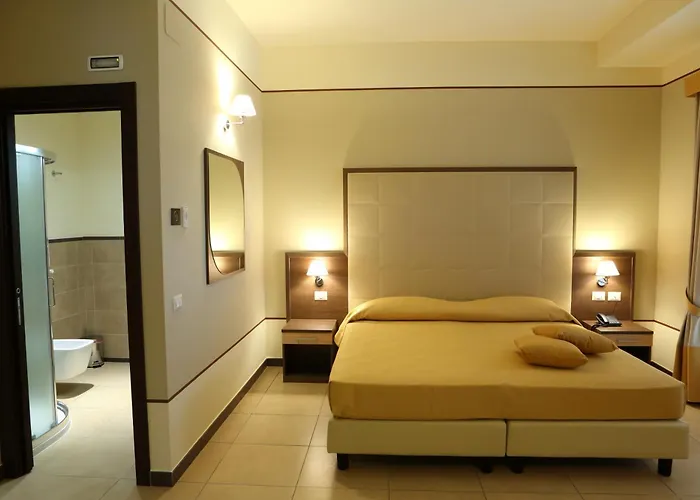 מלון Hotel Milazzo