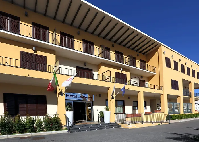 Hotel Milazzo מלון 4*