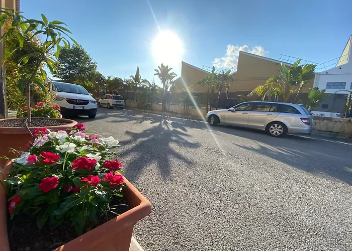 מלון Hotel Milazzo 4*