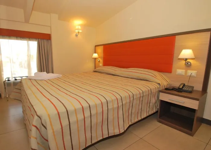 מלון Hotel Milazzo מילאצו