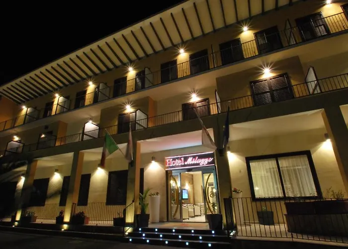 Hotel Milazzo מלון 4*