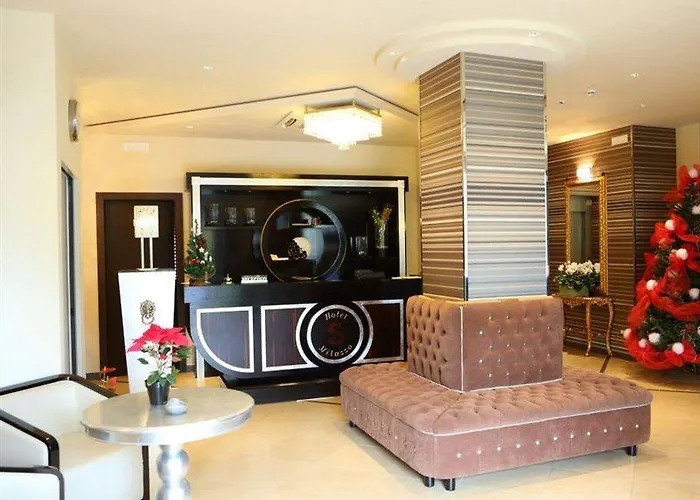 מלון Hotel Milazzo 4*