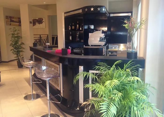 מלון Hotel Milazzo 4*