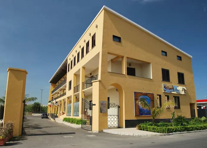 Hotel Milazzo 4* מילאצו